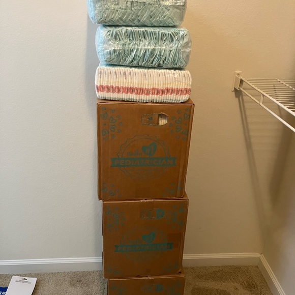 Size 2 Pampers Baby Dry - Picture 2 of 3